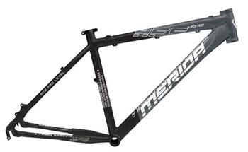 Rám Matts HFS X-Edition šedo-čierny | Merida